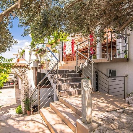 Lovely Apartment In Stara Baska With Wifi Exterior foto